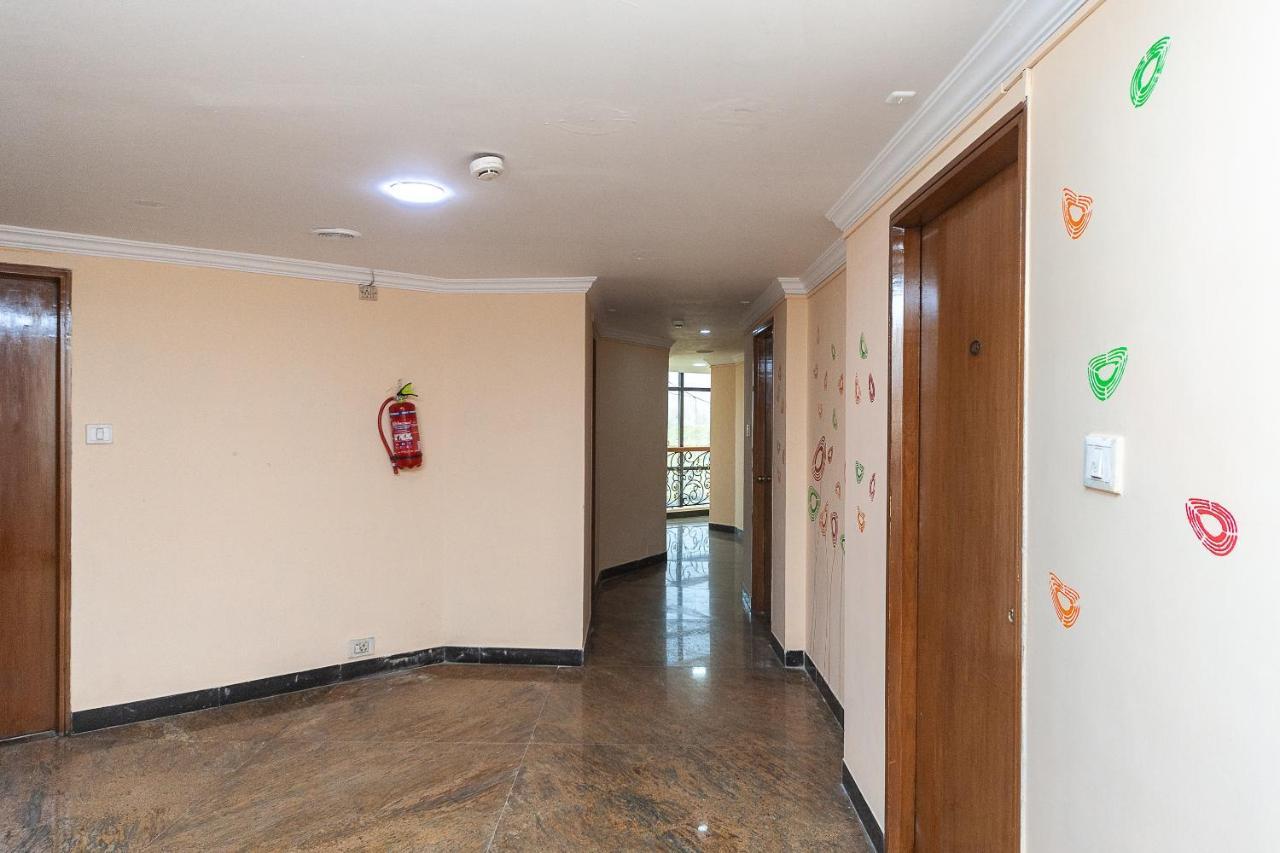 Hotel Manhattan Chennai Exterior foto