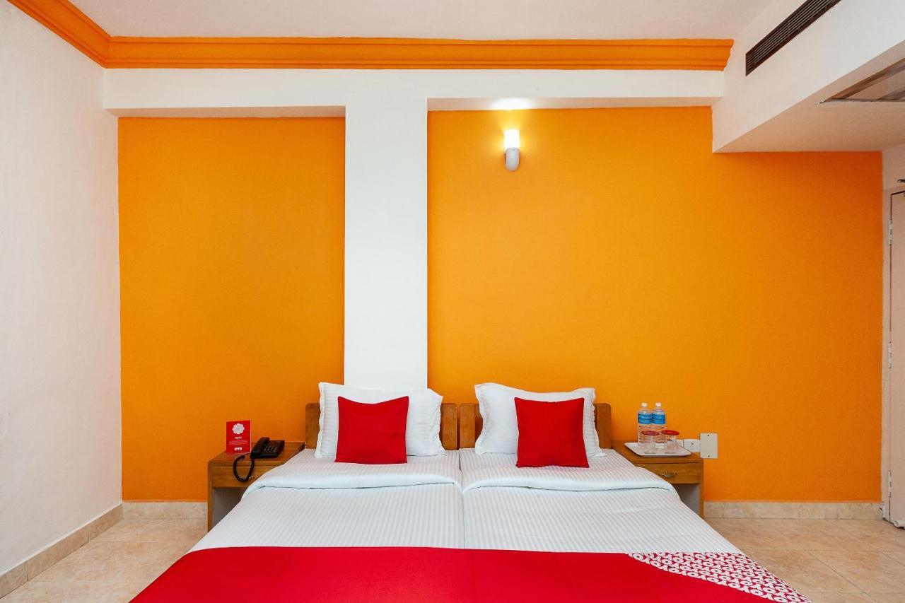 Hotel Manhattan Chennai Exterior foto
